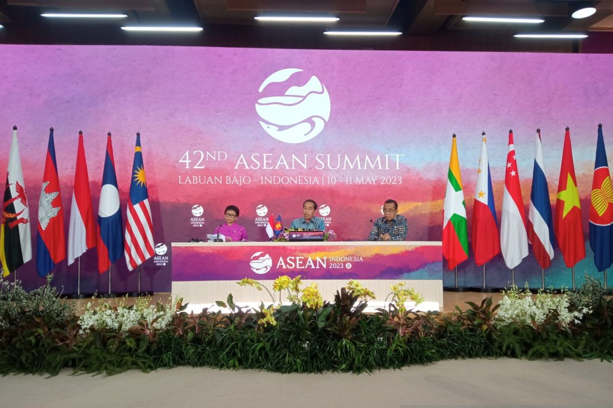 Presiden sebut ASEAN sepakat perkuat implementasi transaksi mata uang lokal
