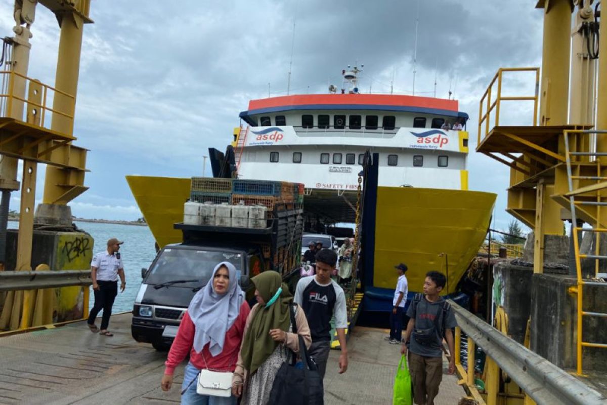 Gelombang laut tinggi belum ganggu penyeberangan Banda Aceh-Sabang, ASDP: hanya beberapa penumpang mual dan pusing