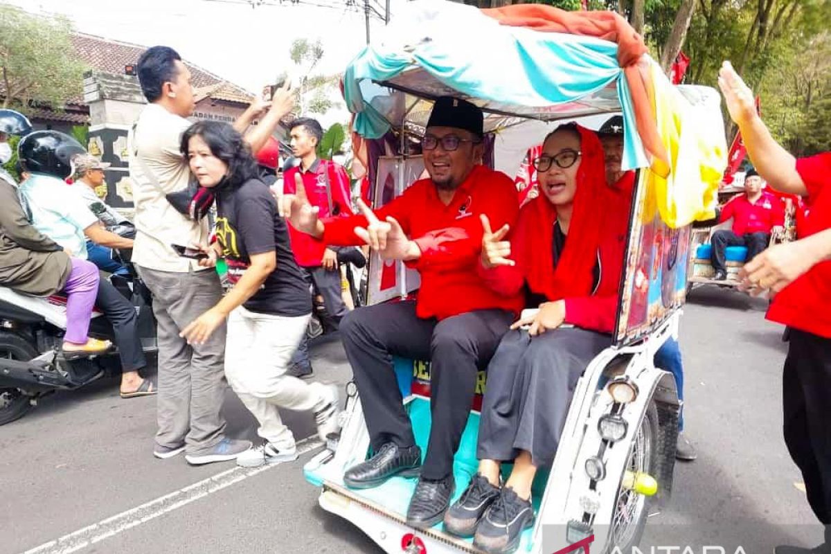 KPU Banyuwangi terima pendaftaran bakal caleg dari PDIP dan NasDem