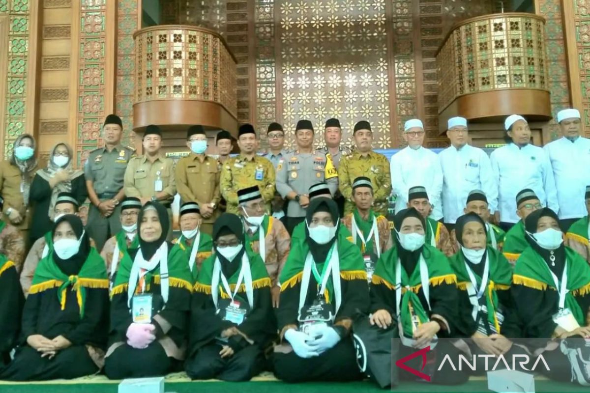 Seluruh calon haji Bintan melunasi biaya perjalanan haji