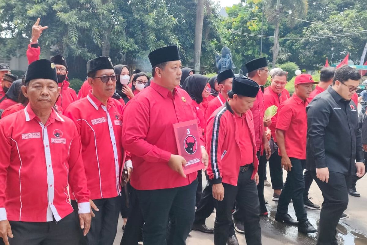 KPU Kediri terima pengajuan berkas dari empat partai