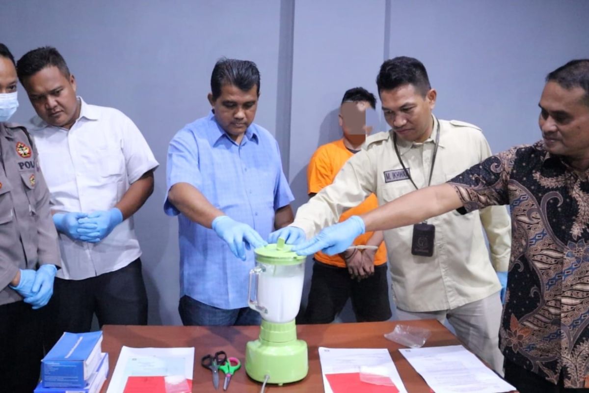 Polres Lombok Tengah memusnahkan barang bukti Sabu-sabu