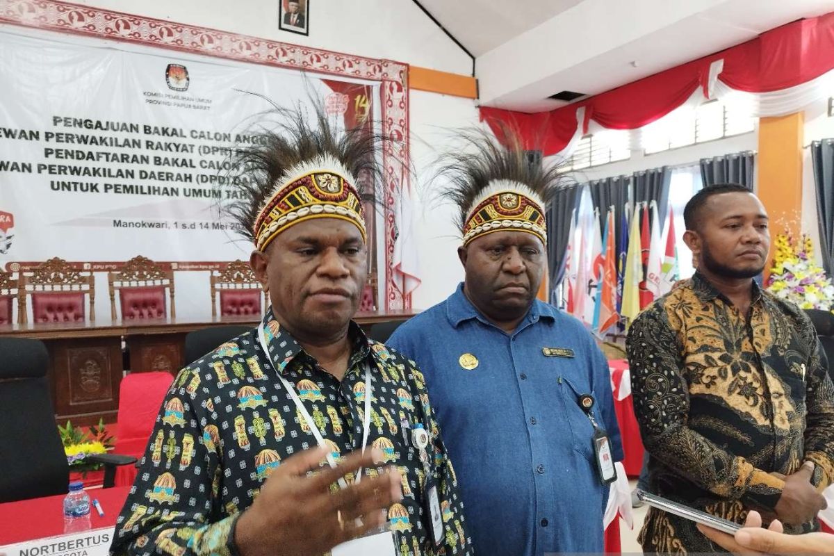 KPU Papua Barat baru terima pendaftaran caleg enam Parpol