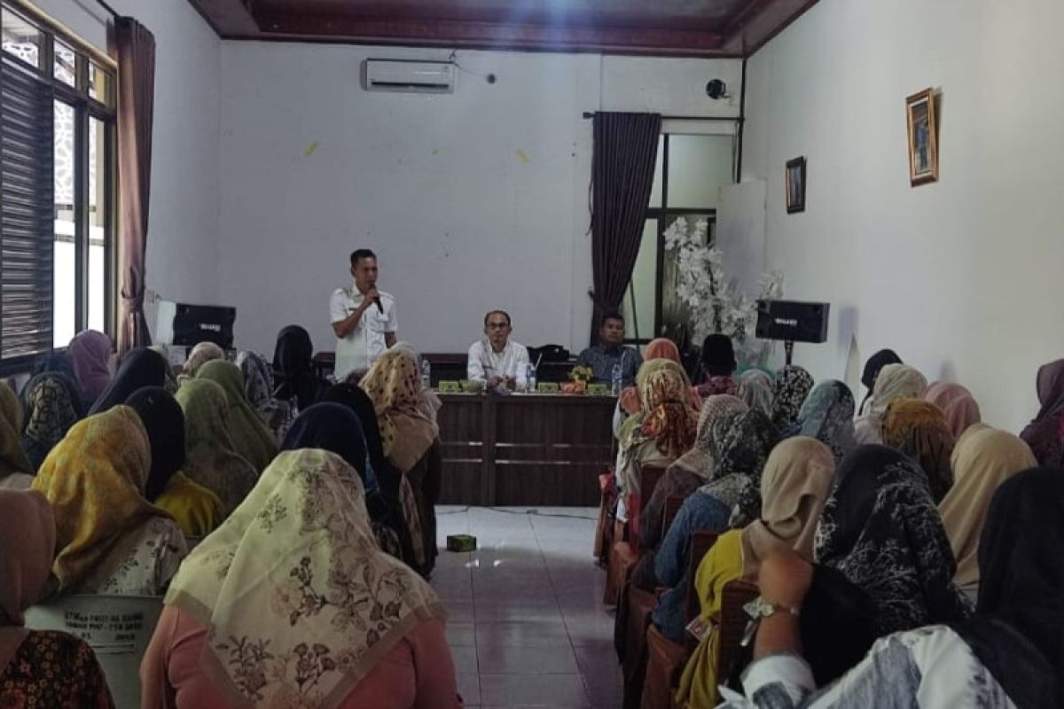 Badan Kesbangpol Pasaman Barat sasar pemilih perempuan