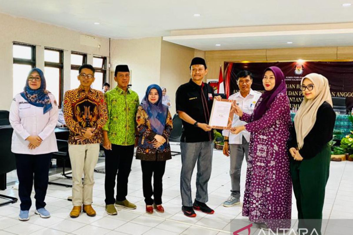 KPU Kalsel sudah terima pendaftaran tujuh calon senator DPD RI untuk Pemilu 2024