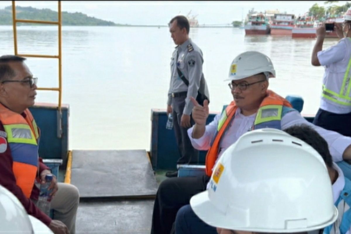 PLN bangun kabel bawah laut ke Nusakambangan