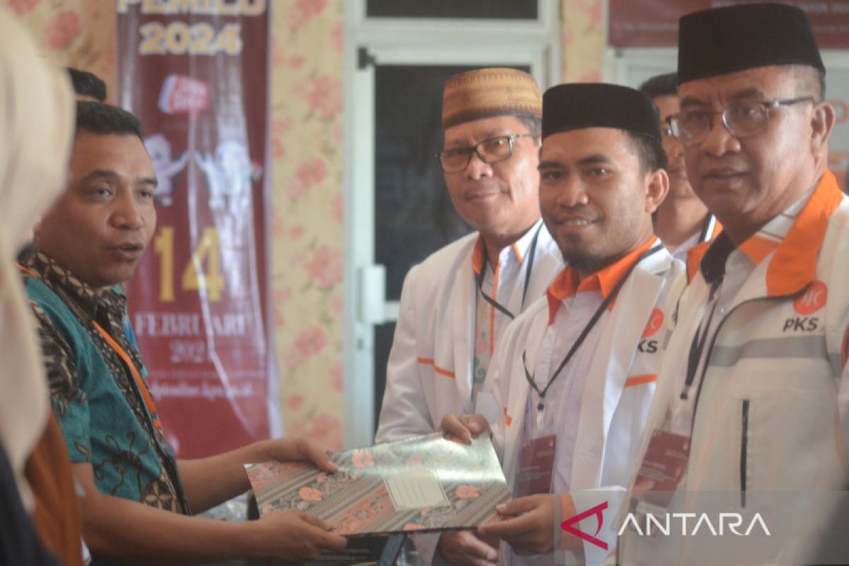 KPU Gorontalo Utara: PKS dan PPP daftar bacaleg hari ke 12