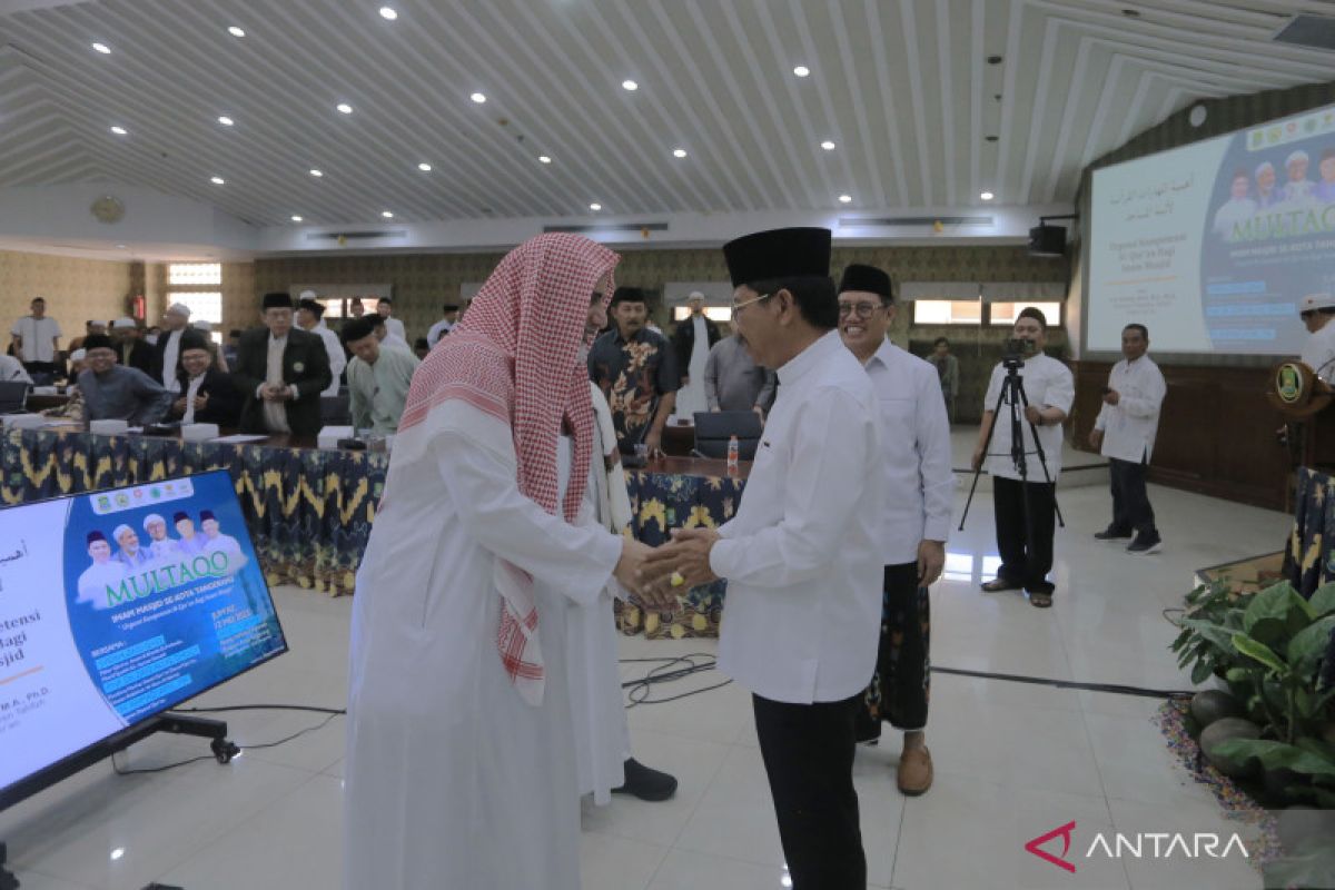 DMI Kota Tangerang hadirkan ulama Finlandia pembinaan imam masjid