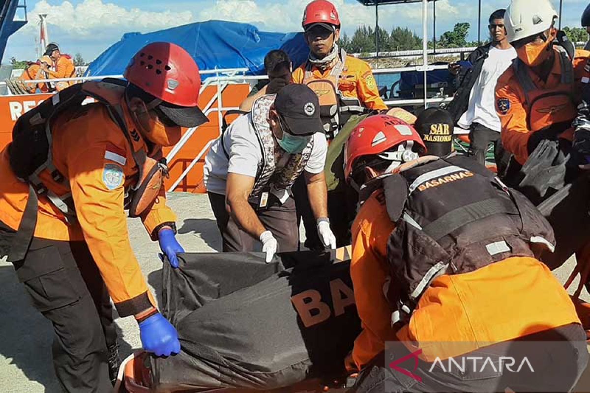 Basarnas evakuasi WN Filipina yang tewas akibat kecelakaan di kapal