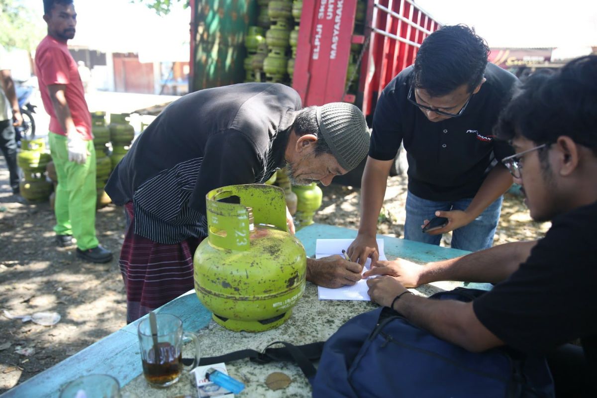 Pastikan elpiji bersubsidi sesuai HET, operasi pasar berlanjut di Aceh Besar