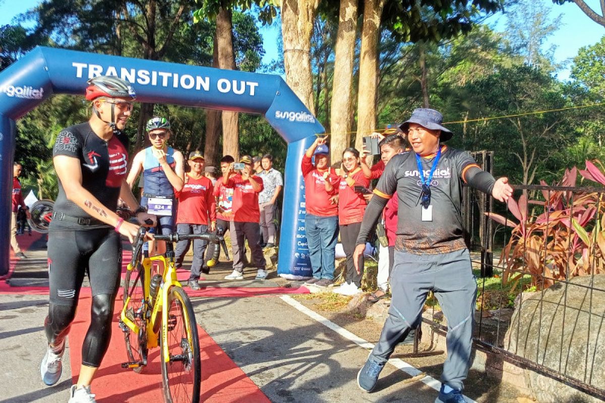 Sandiga Uno ikut Sungailiat Triathlon 2023