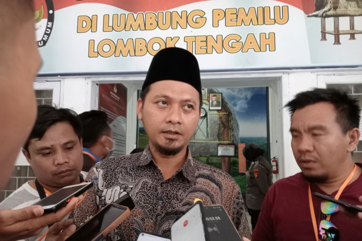 7 parpol daftarkan Caleg DPRD ke KPU Lombok Tengah