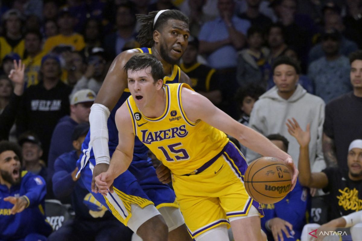 Kalahkan Suns dipenghujung laga, Lakers ke semifinal Turnamen NBA