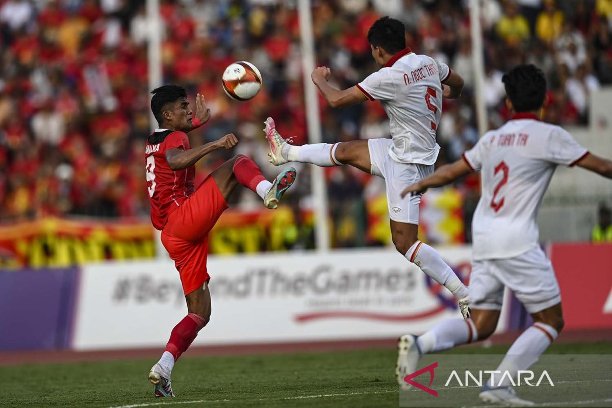 Drama lima gol warnai kemenangan dramatis Indonesia atas Vietnam