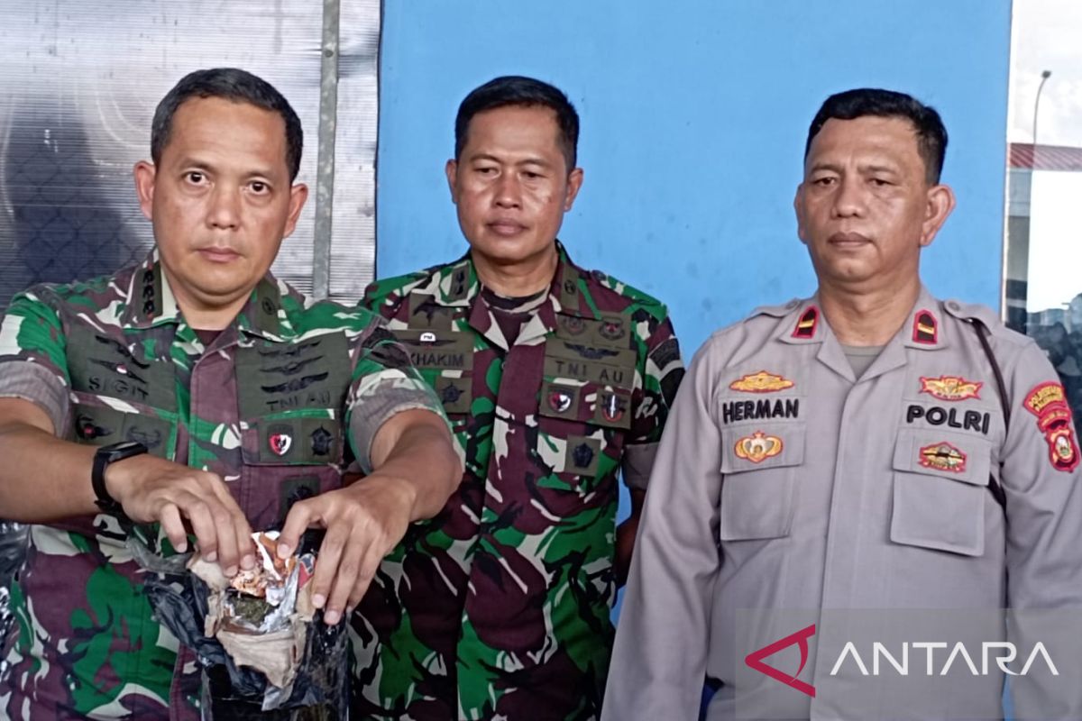 Tim gabungan  Bandara Palembang menggagalkan pengiriman narkoba