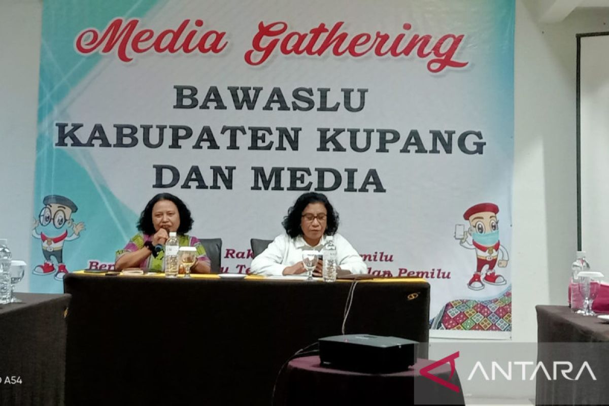 Bawaslu Kabupaten Kupang minta media cegah berita hoax pemilu 2024