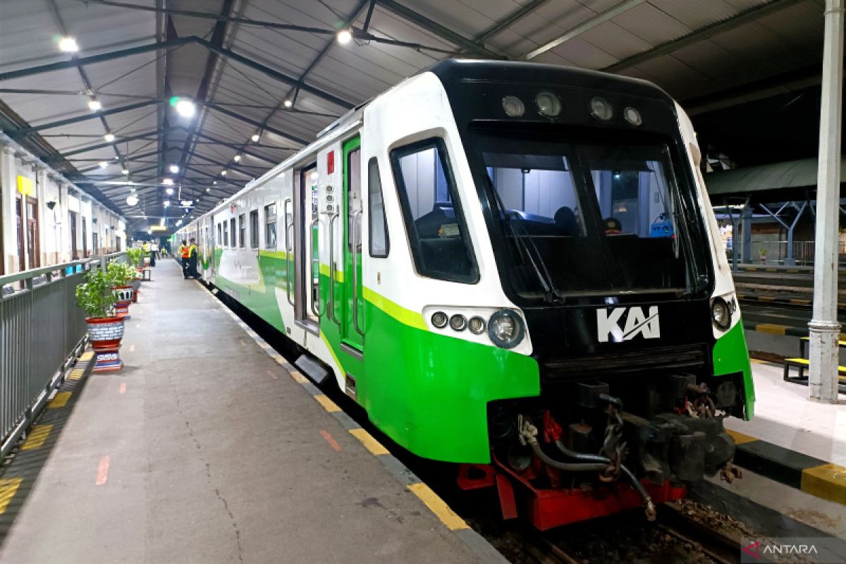 Manajemen KAI Commuter kaji integrasi pembayaran antarmoda di Surabaya