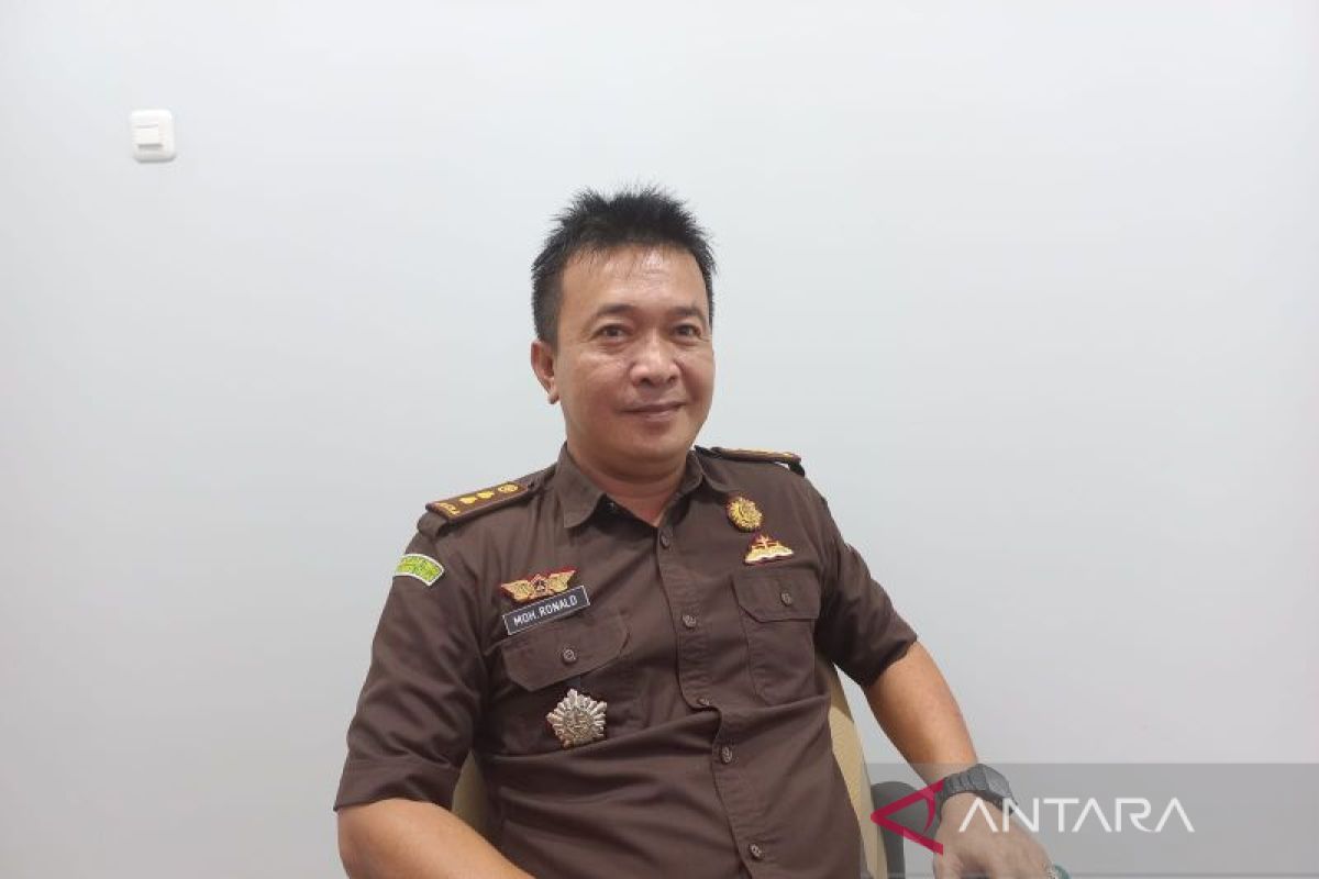 Kejati Sulteng mintai keterangan mantan Rektor Untad terkait dugaan korupsi