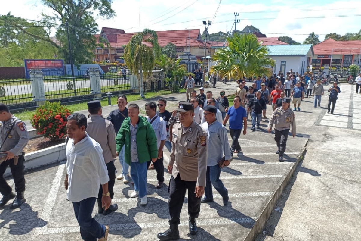 Pemkab Kapuas Hulu fasilitasi pengurusan izin tambang emas