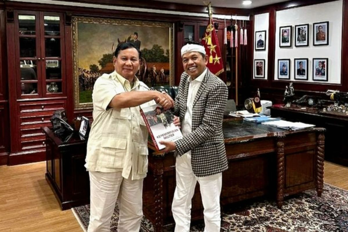 Dedi Mulyadi foto bareng Prabowo usai mundur dari Partai Golkar