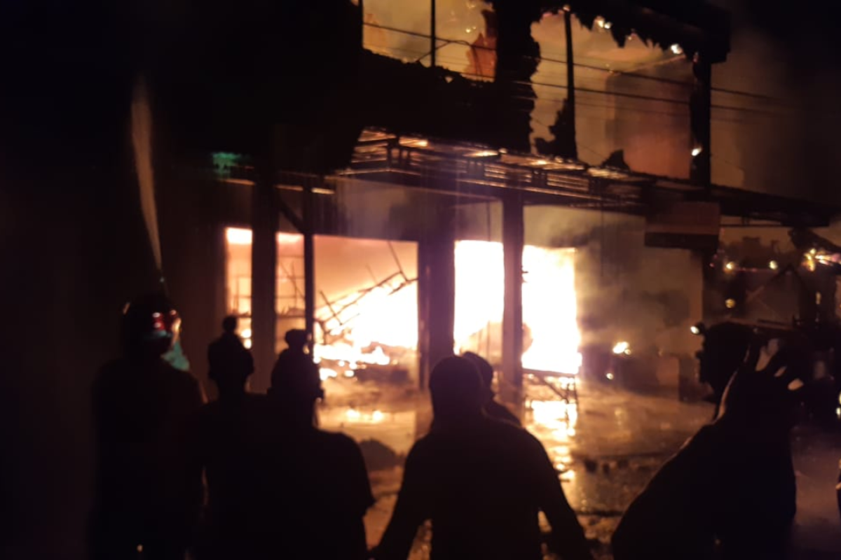 Dua orang tewas akibat kebakaran di Jakarta