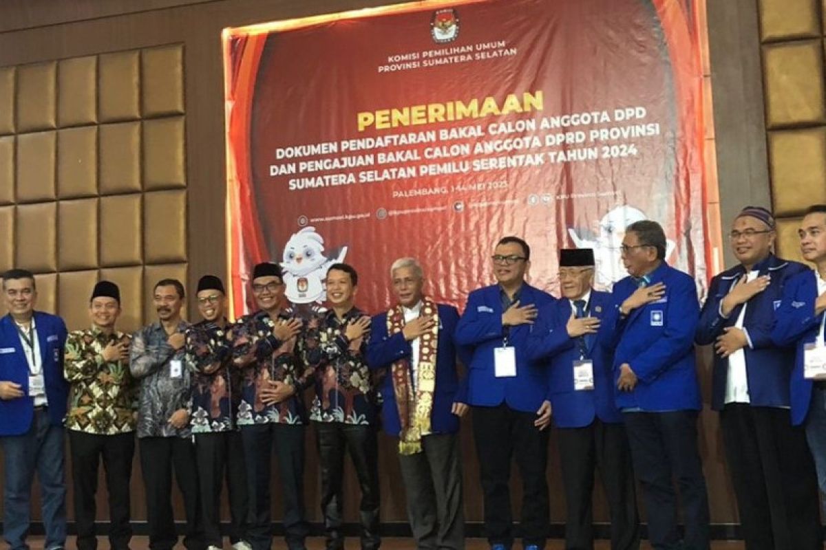 KPU Sumsel menerima pendaftaran bacaleg 18 parpol dan 22 calon DPD