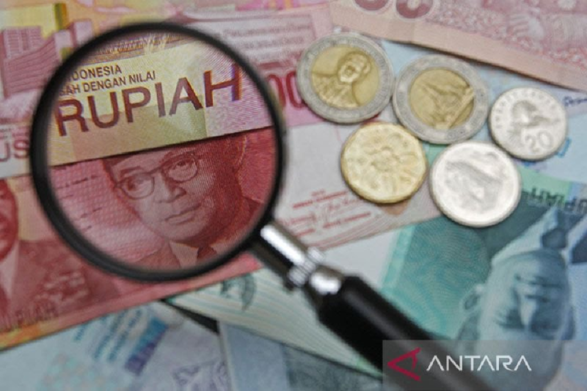 Rupiah pagi ini turun ke posisi Rp14.862 per dolar AS