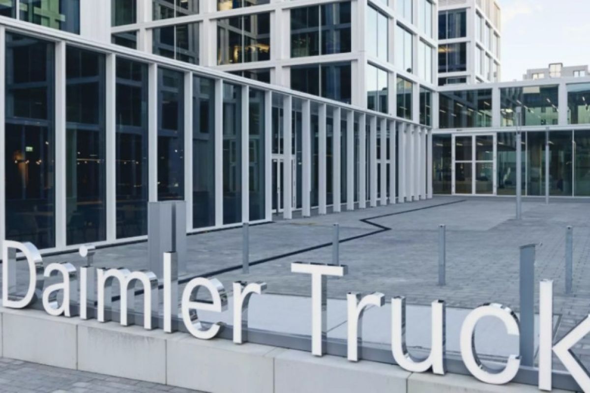 Bisnis Daimler Truck global menguat di kuartal pertama 2023