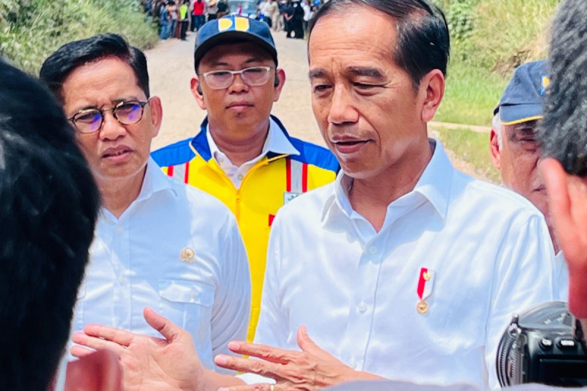 Presiden targetkan pembangunan jalan tol di Jambi selesai 2024