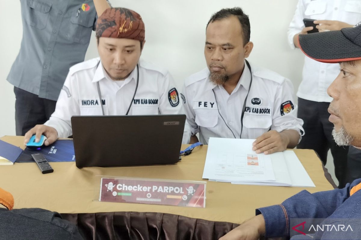 KPU Kabupaten Bogor verifikasi administrasi 971 Bacaleg
