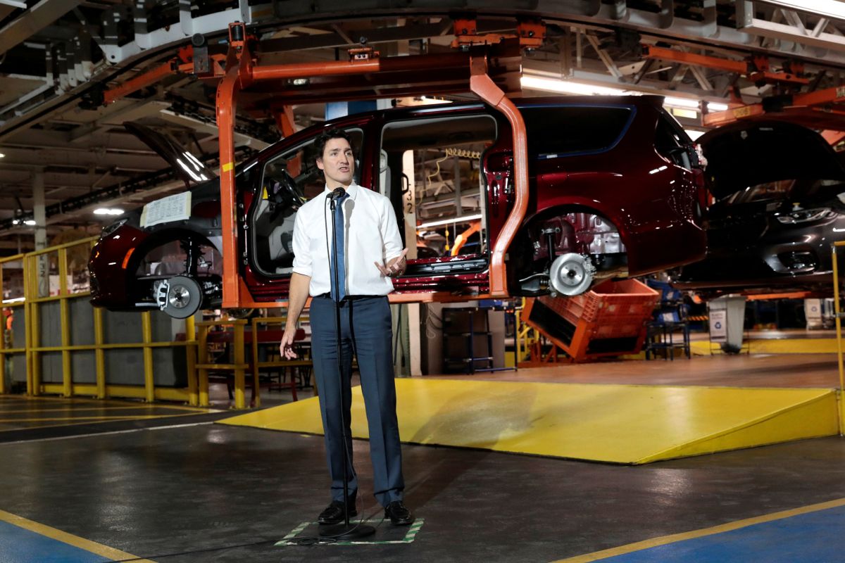 Produsen mobil Stellantis hentikan bangun pabrik baterai EV di Kanada