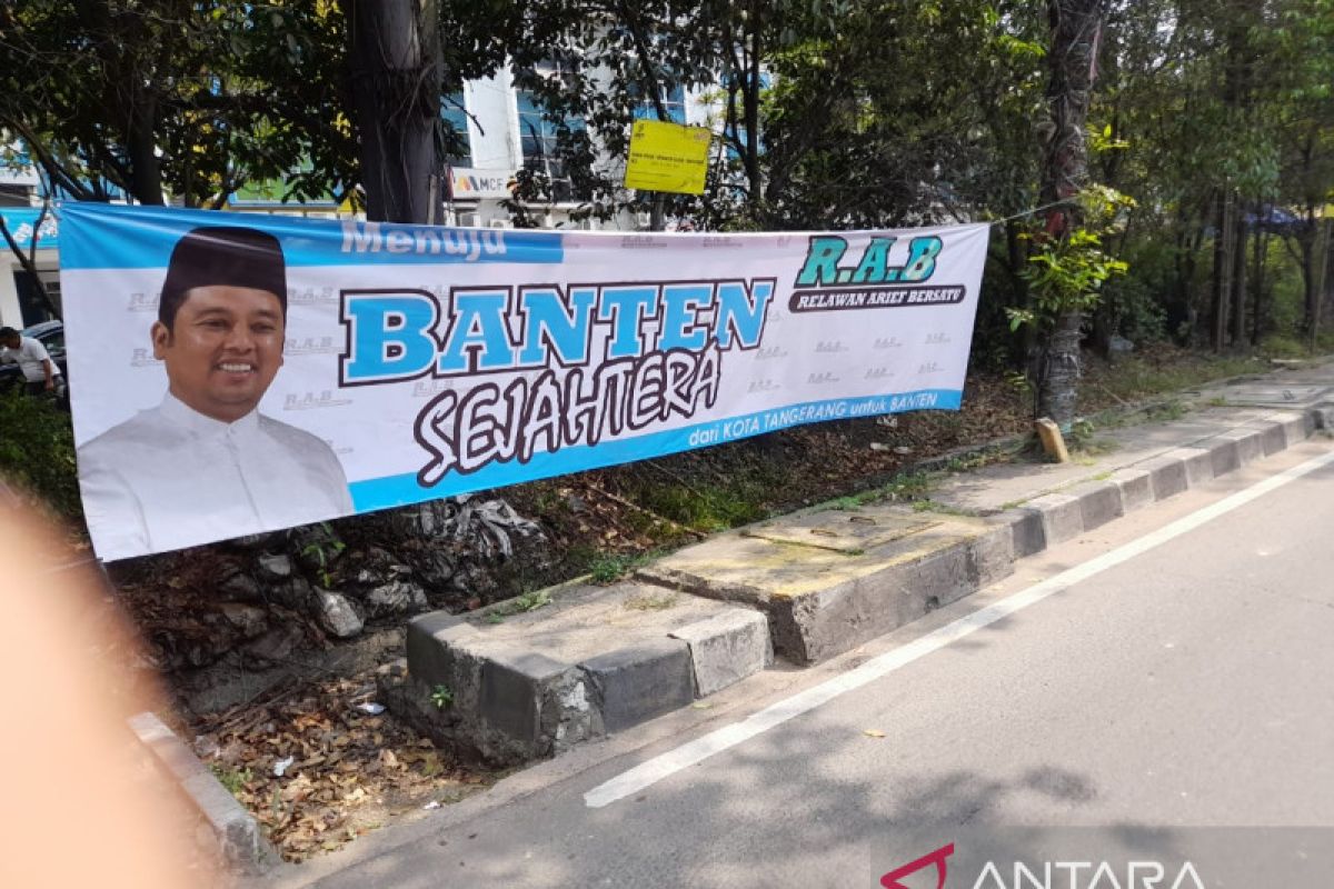 Wali Kota Arief minta spanduk dukungan maju Pilgub Banten dicopot