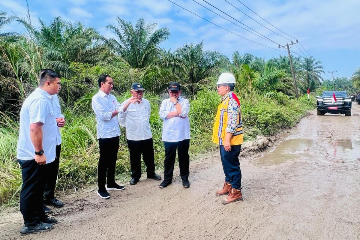 Presiden: Pemerintah segera perbaiki jalan rusak di Sumatra Utara