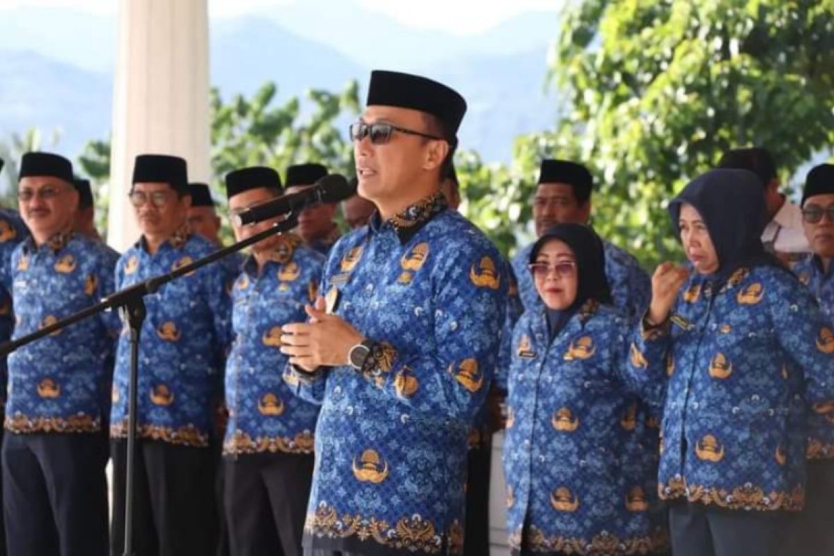 Gubernur Sulbar mengajak bupati tekan kemiskinan ekstrem