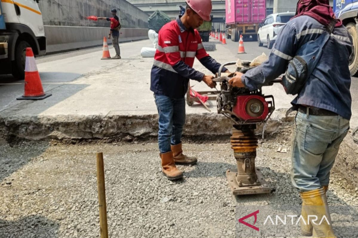 Jasa Marga lanjutkan pekerjaan pemeliharaan periodik Jalan Tol Jakarta-Cikampek