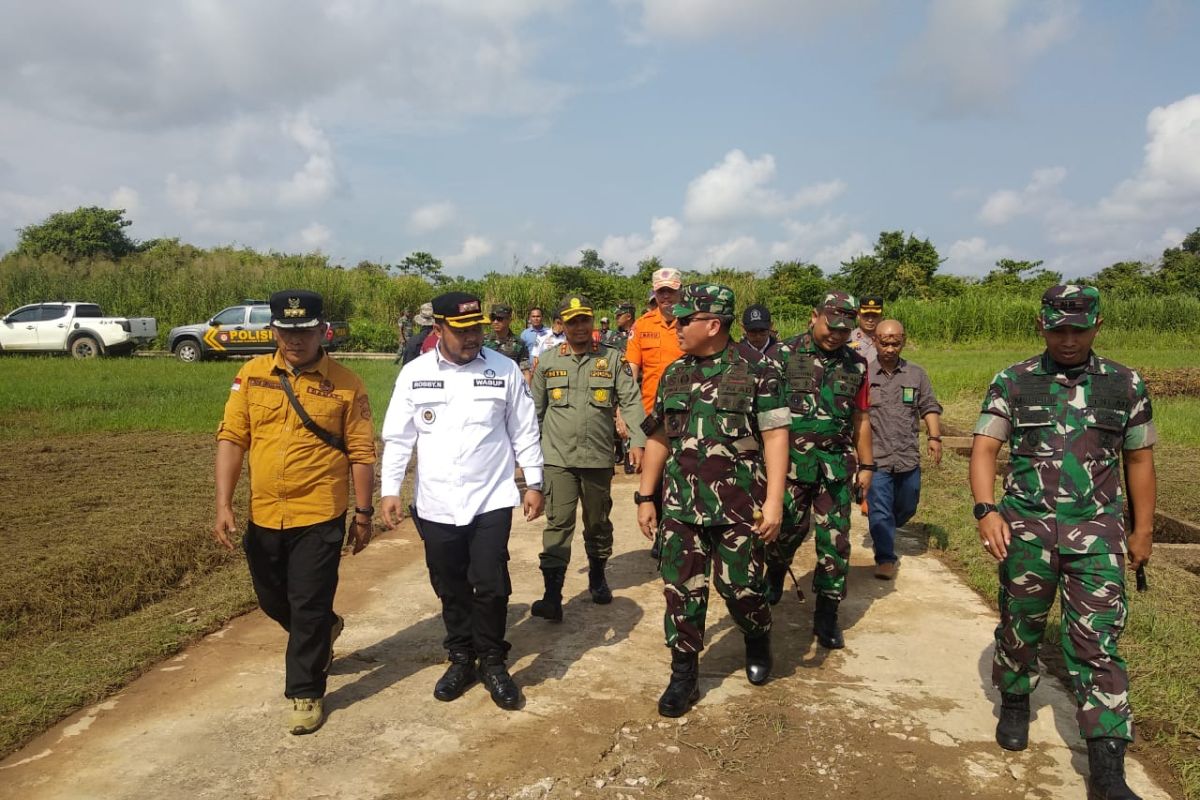 Wabup Tanjabtim Sambut Pangdam II Sriwijaya di Posko Daops Brigdal Karhutla TNBS Berbak