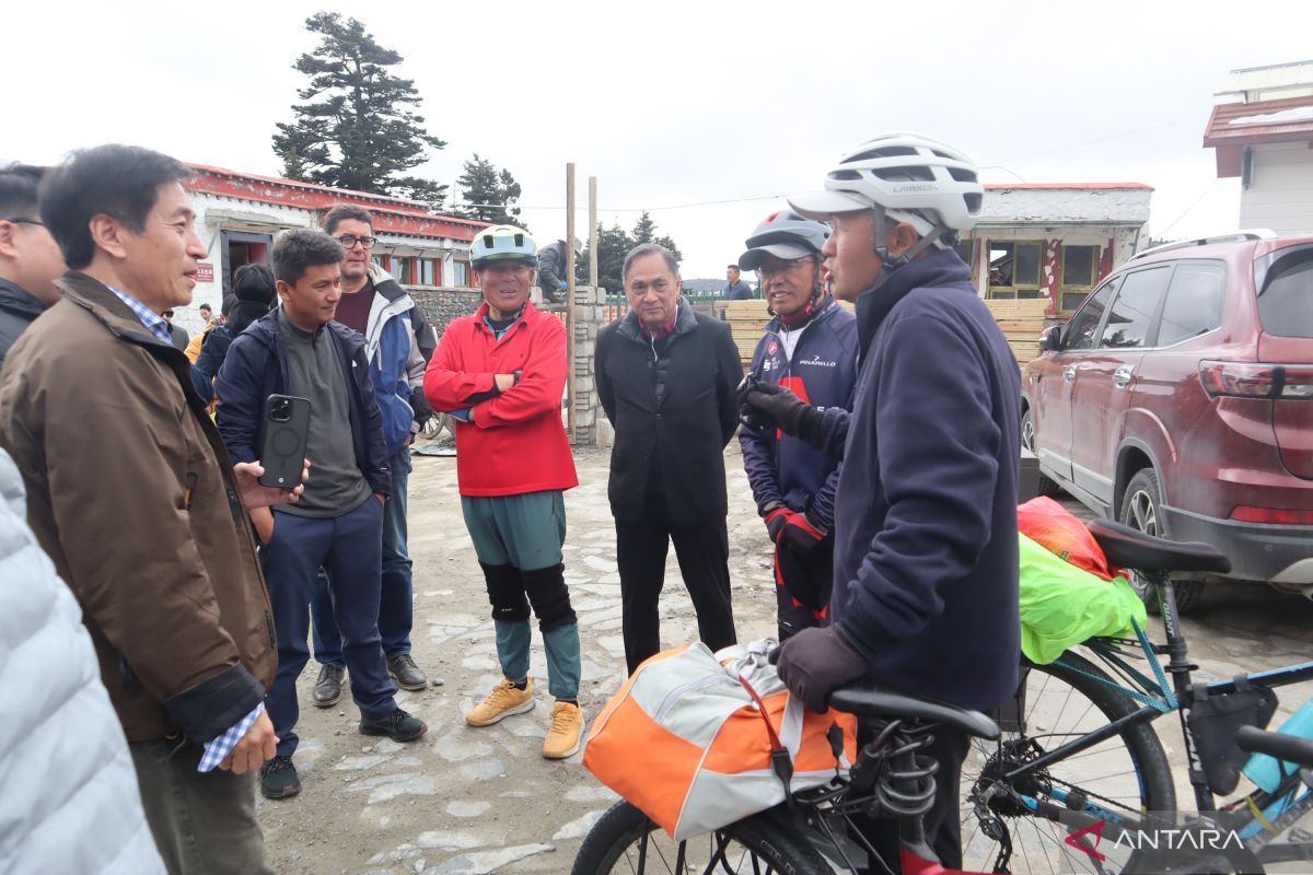 Diplomat, media, dan akademisi asing kunjungi Tibet