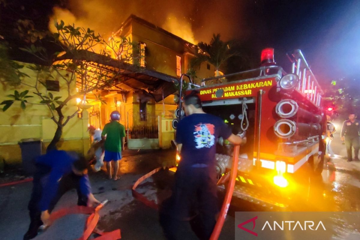 Rumah Sekolah Tahfidzul Quran MHI di Makassar ludes terbakar