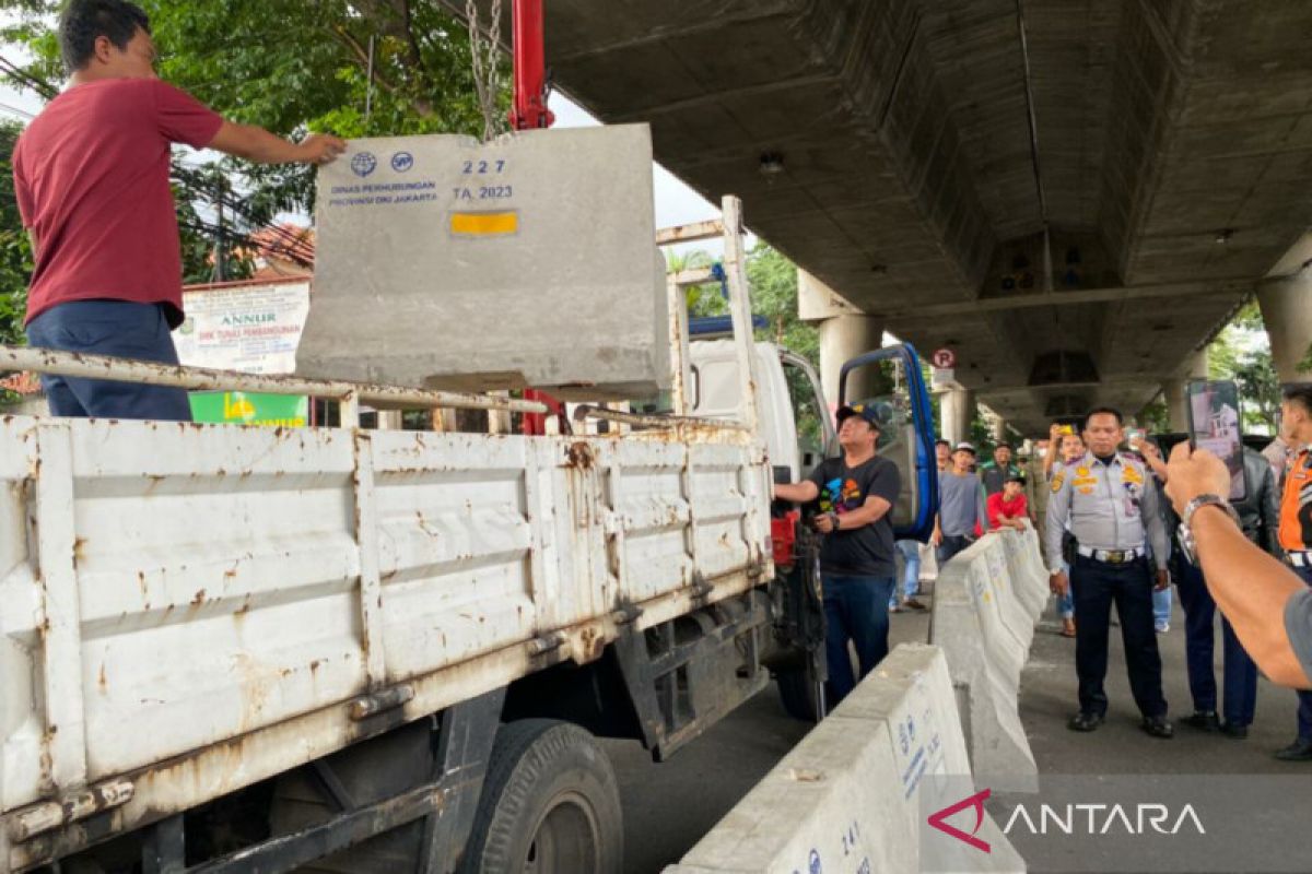 Dishub DKI kaji rencana penutupan putaran balik Jalan Antasari