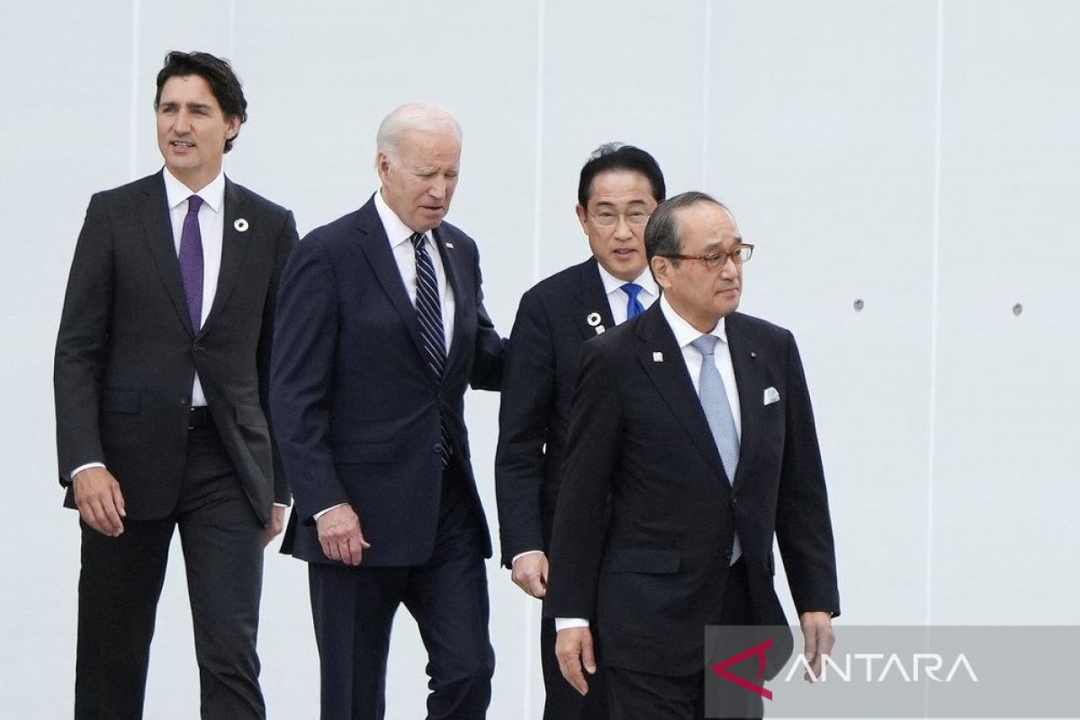 Biden undang pemimpin Jepang dan Korsel bertemu di Washington