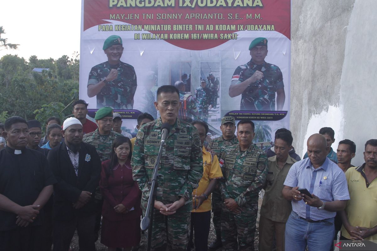 Pangdam sebut pembangunan 45 unit RLTH di Kupang mencapai 80 persen