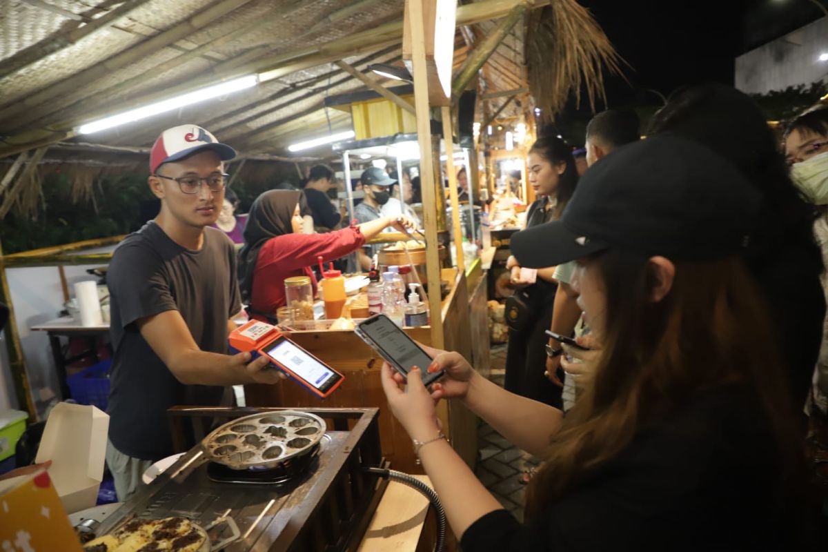 HUT Kota Surabaya dinilai sebagai momentum kebangkitan ekonomi pascapandemi