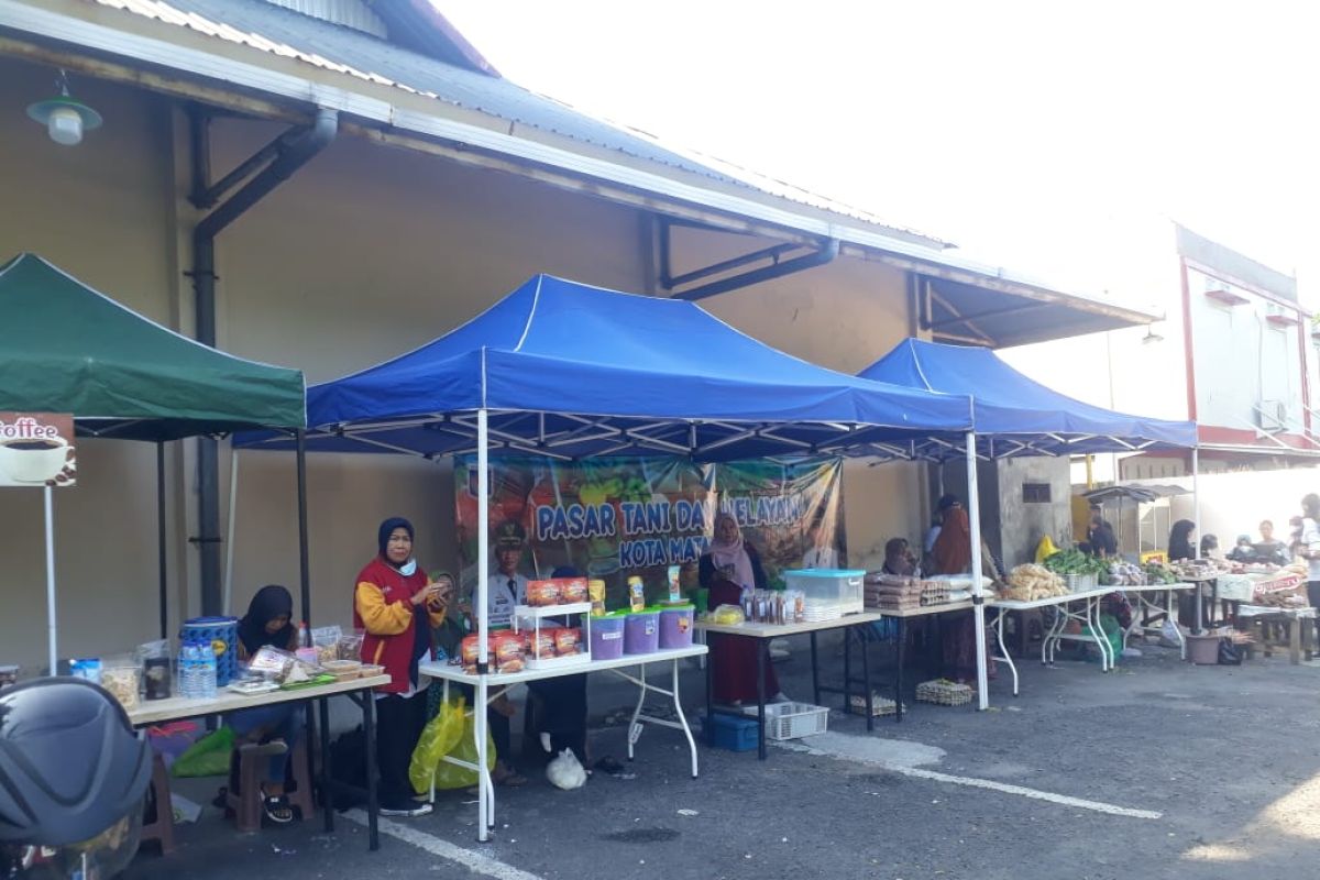 Disdag Mataram NTB alihkan kegiatan pasar tani ke Pasar Rembiga