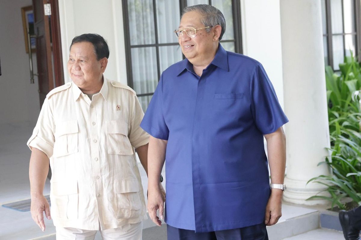 Menhan Prabowo temui SBY di Pacitan