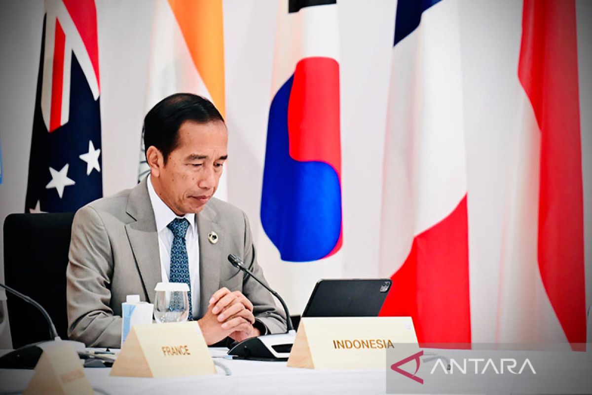 President Jokowi holds business meeting with Japanese company leaders