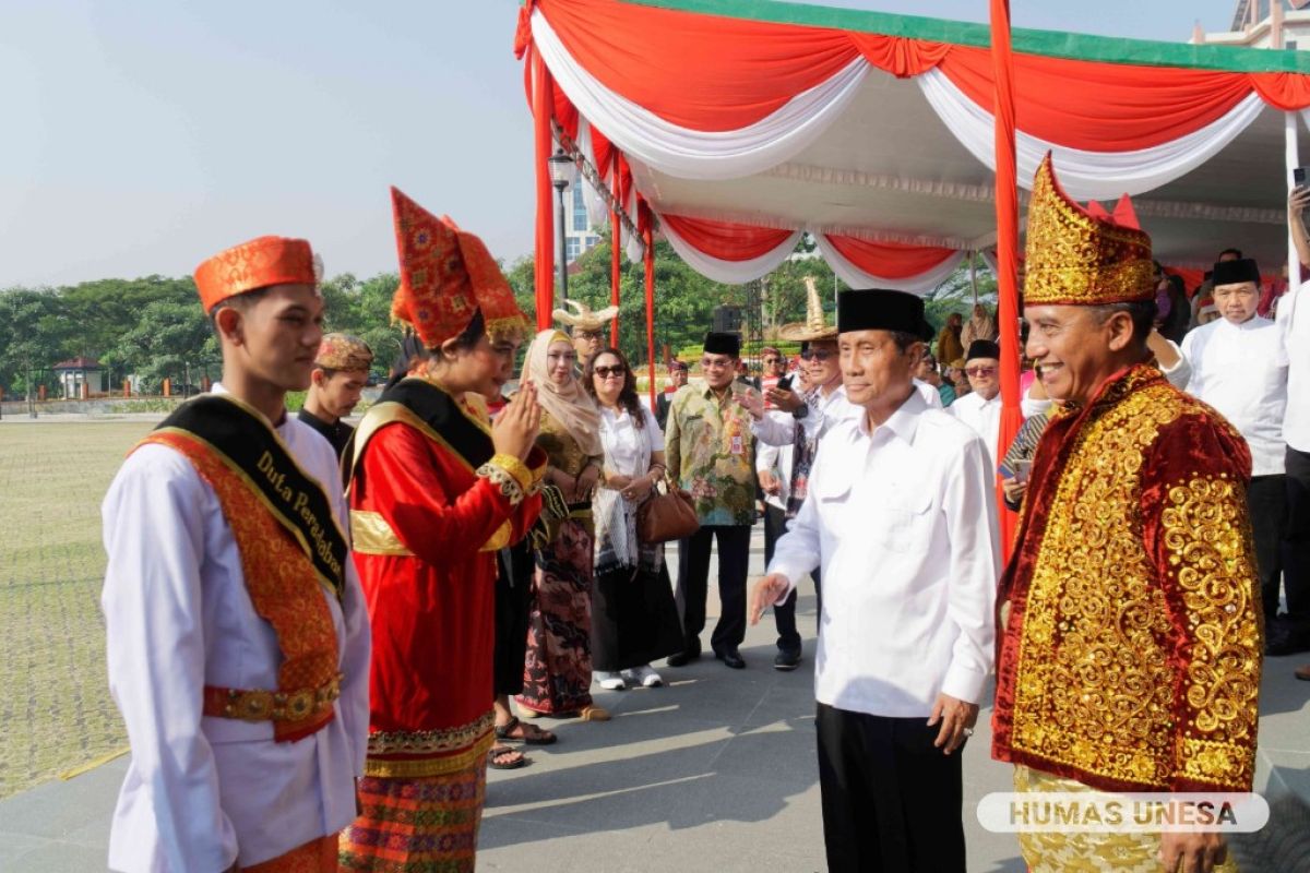 Unesa kukuhkan perwakilan mahasiswa sebagai Duta Peradaban Indonesia