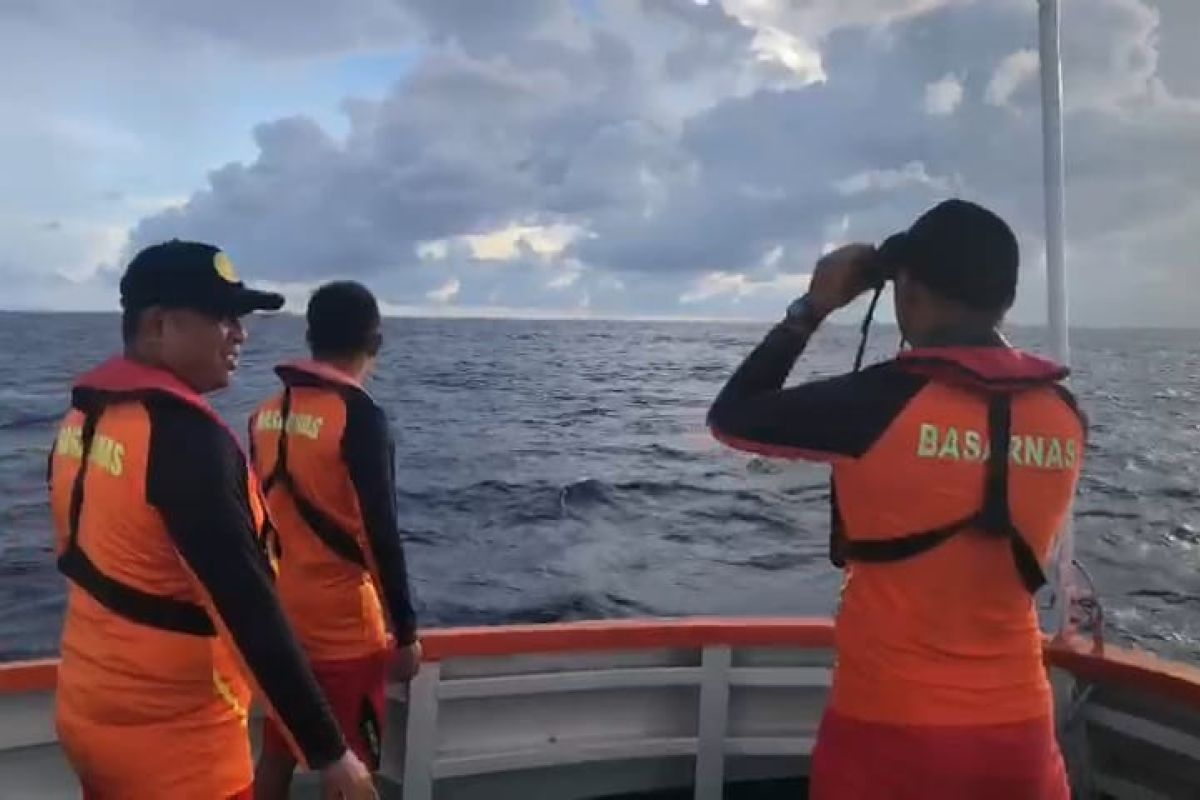 Tim SAR cari ABK asal Liberia yang jatuh di perairan Ternate Maluku Utara