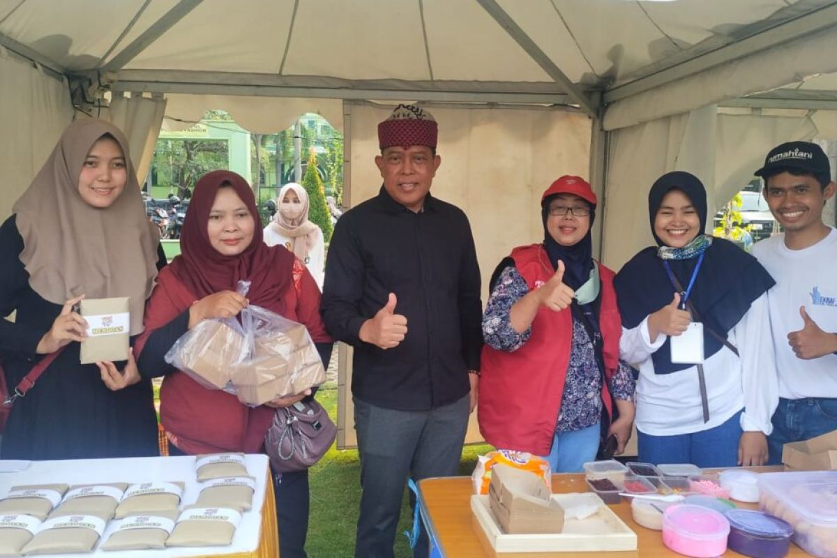 Expo Produk Ekonomi Kreatif di Probolinggo pasarkan produk lokal