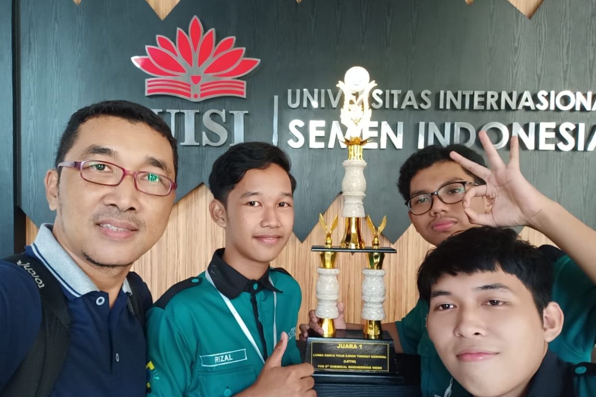 Tim Listrik SMKN 1 Paringin terbaik LKTIN