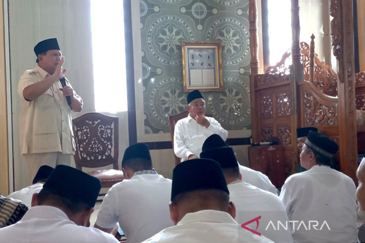 Prabowo berkunjung ke Ponpes Amanatul Ummah di Mojokerto